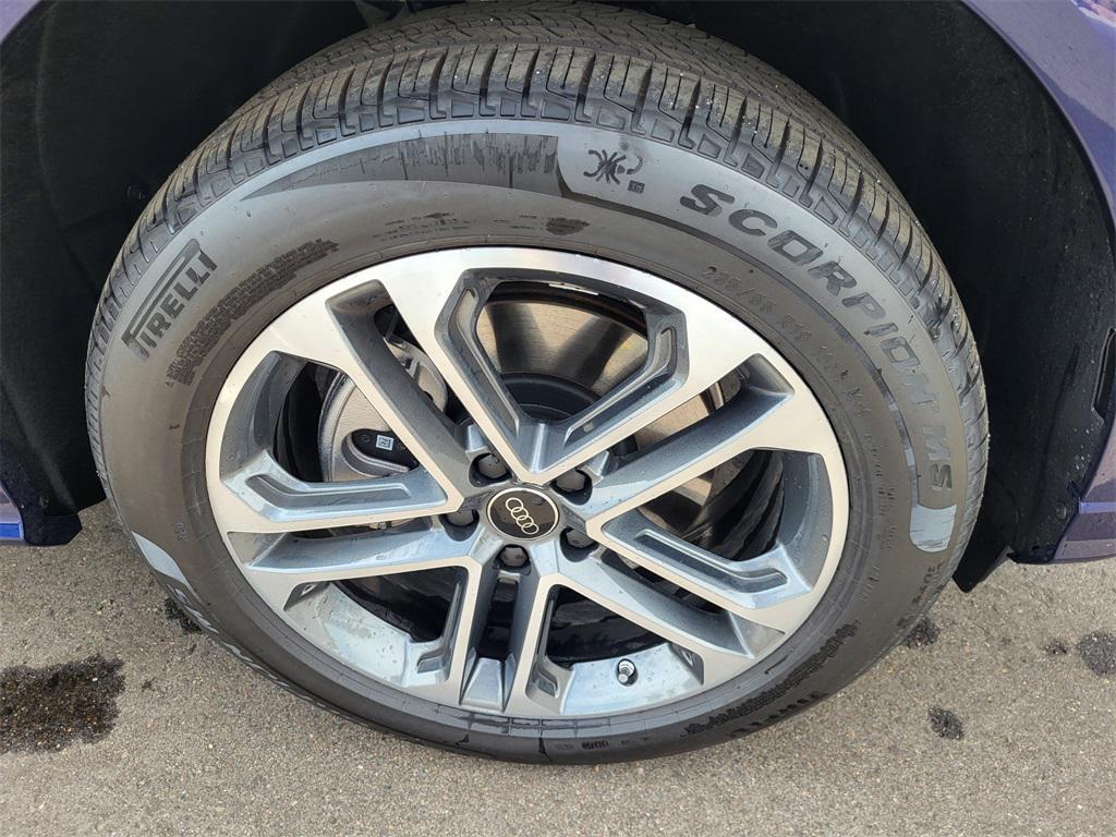 new 2025 Audi Q5 car, priced at $59,640