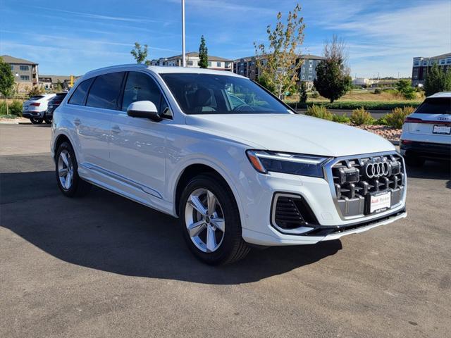 new 2025 Audi Q7 car, priced at $70,050