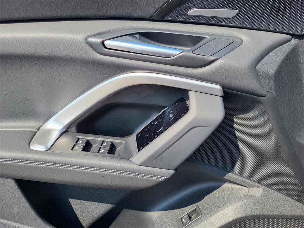 new 2025 Audi Q5 car, priced at $61,800