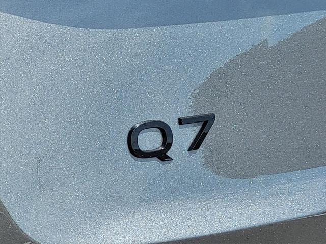 new 2025 Audi Q7 car, priced at $77,750