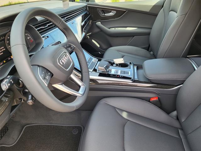 new 2025 Audi Q7 car, priced at $77,750