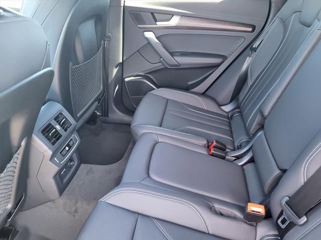 new 2025 Audi Q5 car, priced at $59,715
