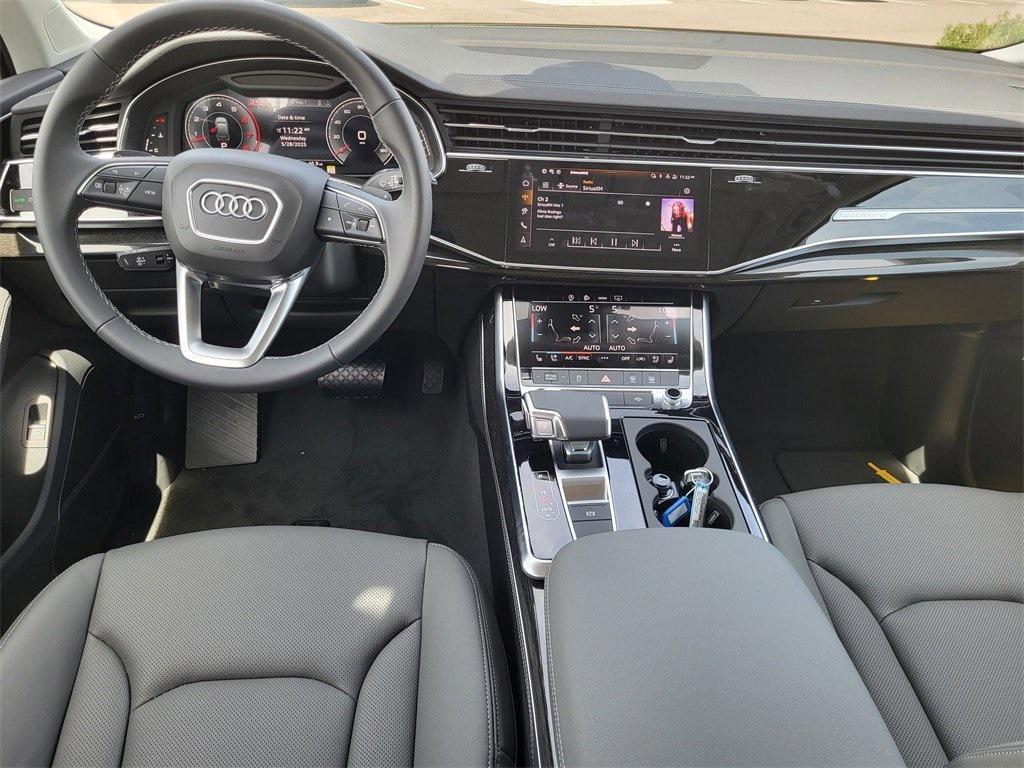 new 2025 Audi Q7 car, priced at $77,840