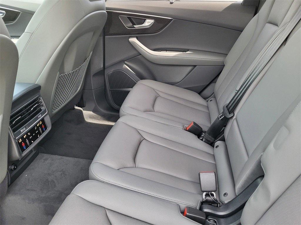 new 2025 Audi Q7 car, priced at $77,840