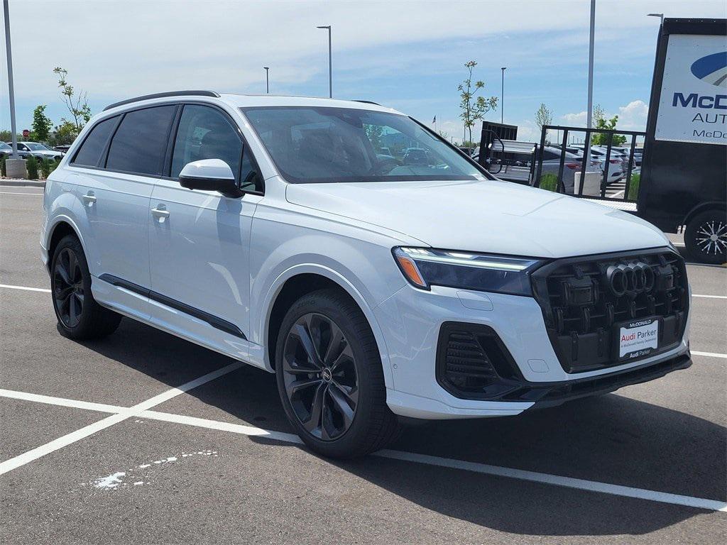 new 2025 Audi Q7 car, priced at $77,840