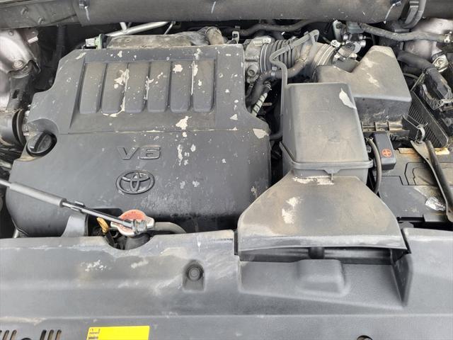 used 2016 Toyota Highlander car, priced at $21,602