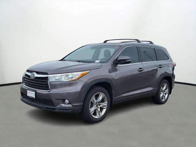 used 2016 Toyota Highlander car, priced at $21,602