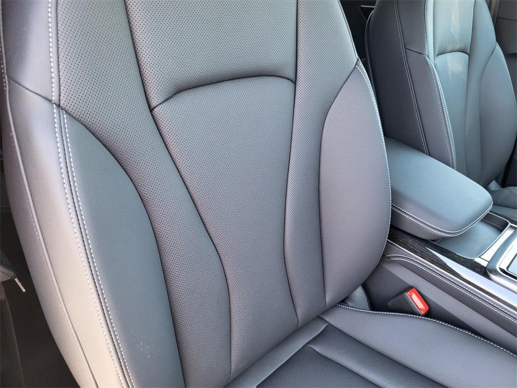 new 2025 Audi Q8 car, priced at $86,570