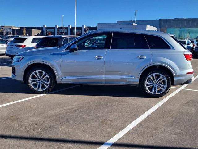 new 2025 Audi Q7 car, priced at $70,040