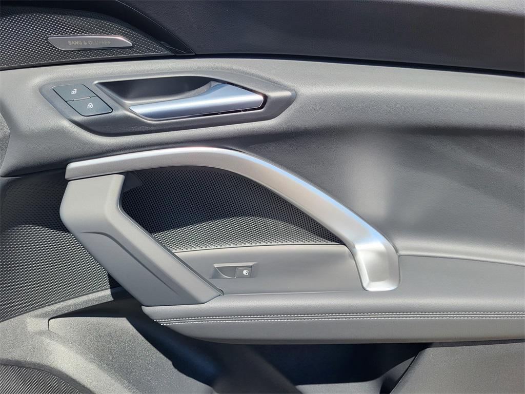 new 2025 Audi Q5 car, priced at $62,040