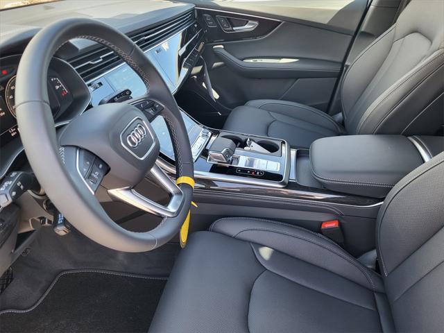 new 2025 Audi Q7 car, priced at $81,705