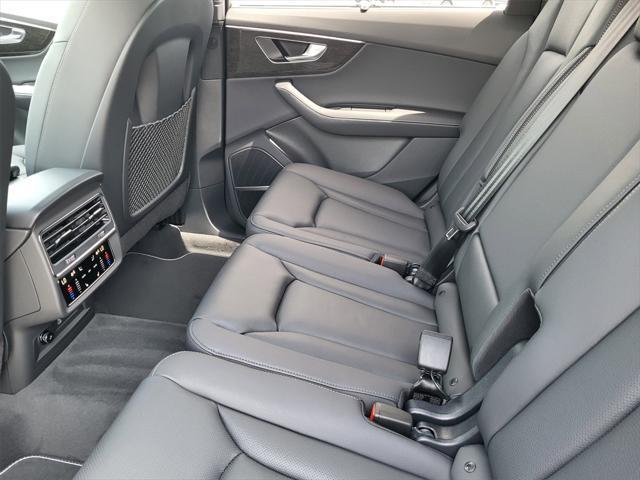 new 2025 Audi Q7 car, priced at $77,750