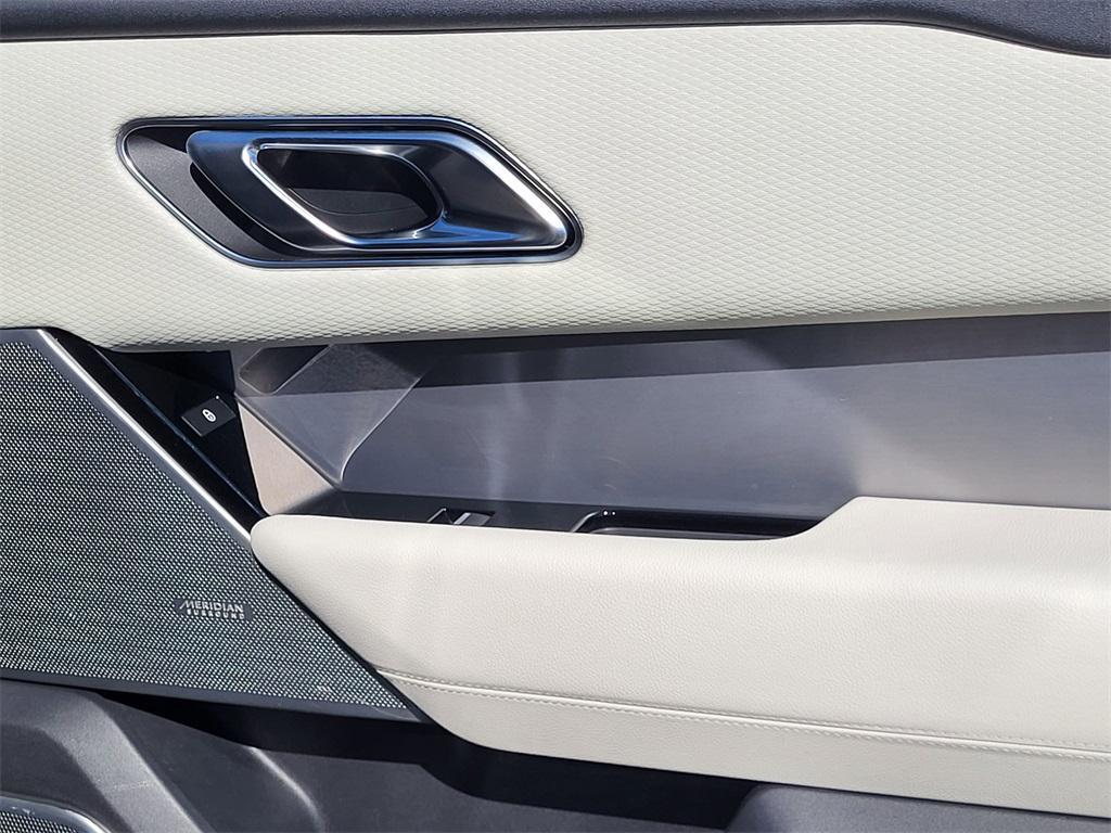 used 2018 Land Rover Range Rover Velar car, priced at $18,701