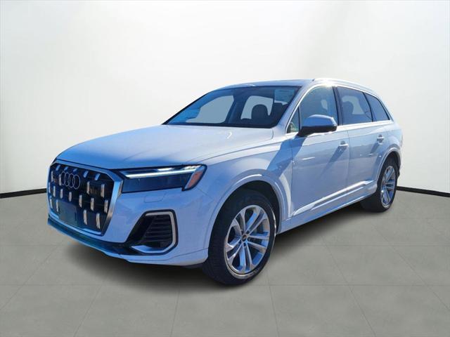 new 2025 Audi Q7 car, priced at $70,040