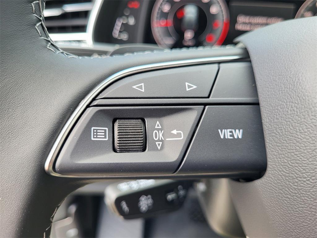 new 2025 Audi Q7 car, priced at $72,360