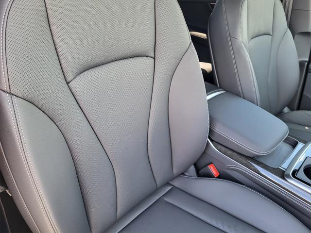 new 2025 Audi Q7 car, priced at $77,750