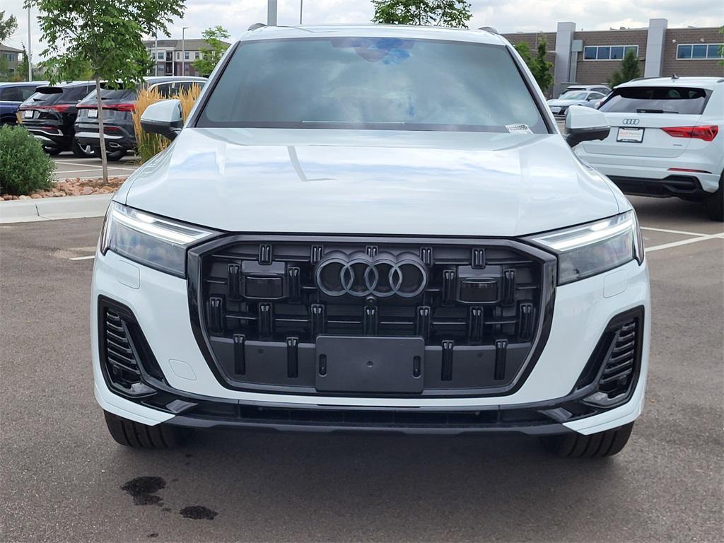 new 2025 Audi Q7 car, priced at $72,360