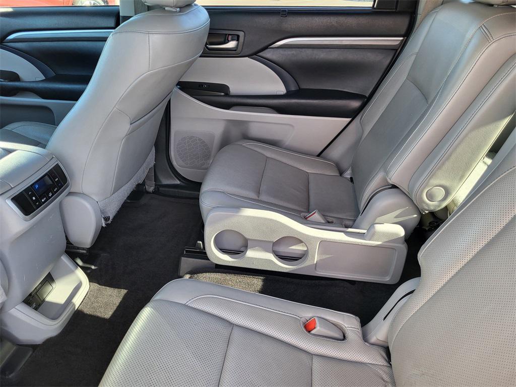 used 2019 Toyota Highlander car, priced at $17,201