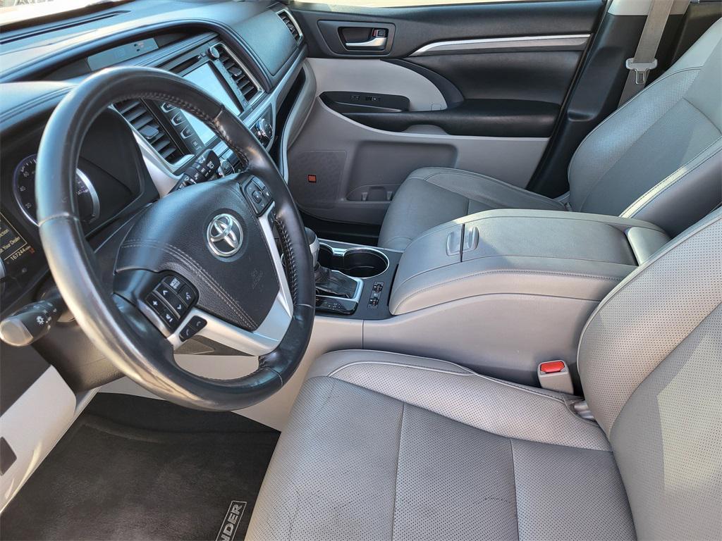 used 2019 Toyota Highlander car, priced at $17,201