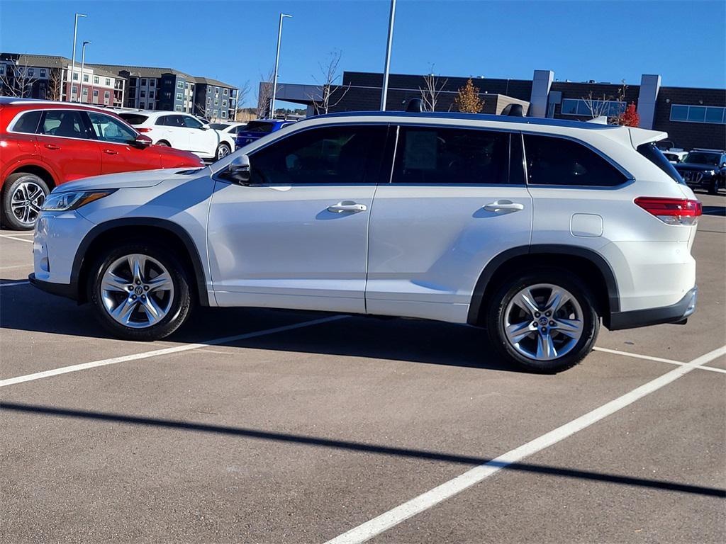 used 2019 Toyota Highlander car, priced at $17,201