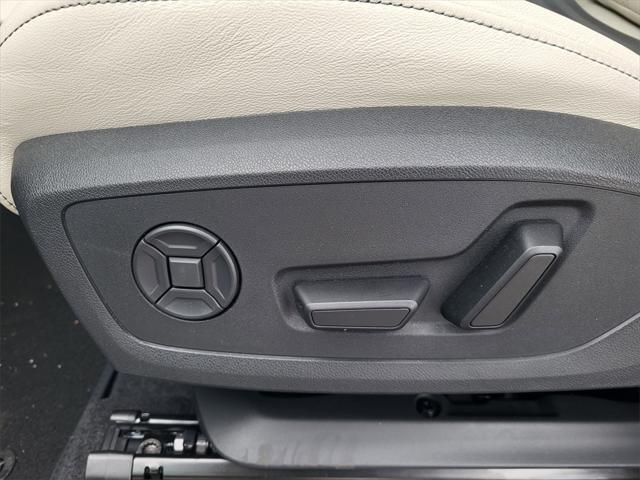 new 2025 Audi Q6 e-tron car, priced at $78,235