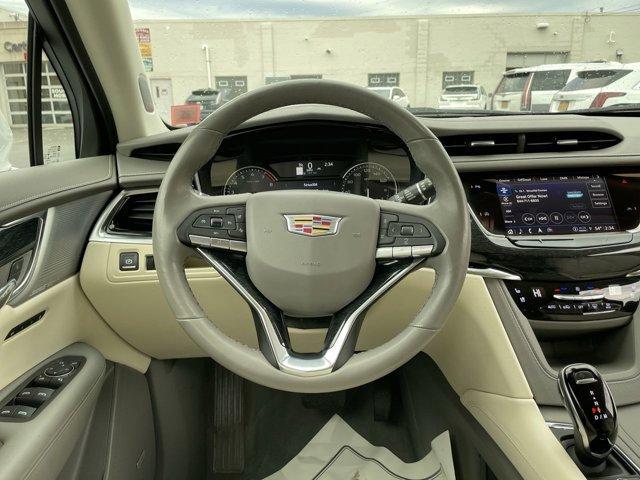 used 2022 Cadillac XT6 car, priced at $39,000