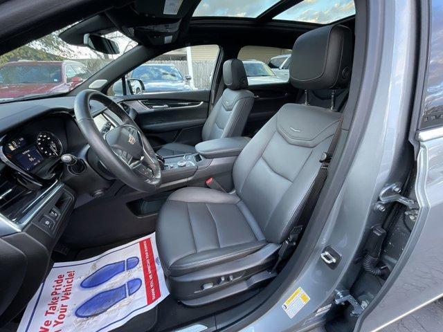 used 2023 Cadillac XT5 car, priced at $40,000