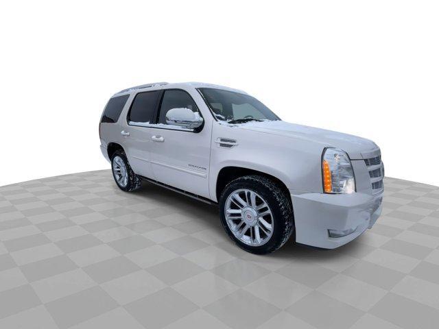 used 2013 Cadillac Escalade car, priced at $17,000