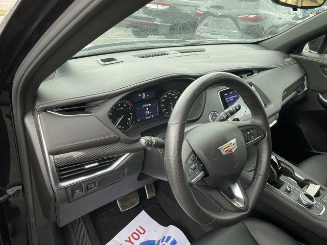 used 2022 Cadillac XT4 car, priced at $31,000