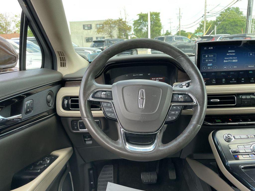 used 2022 Lincoln Nautilus car, priced at $36,000