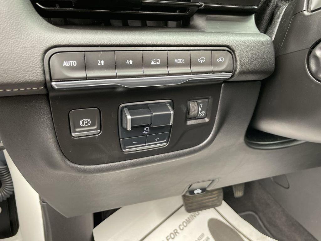 used 2021 Cadillac Escalade ESV car, priced at $70,000