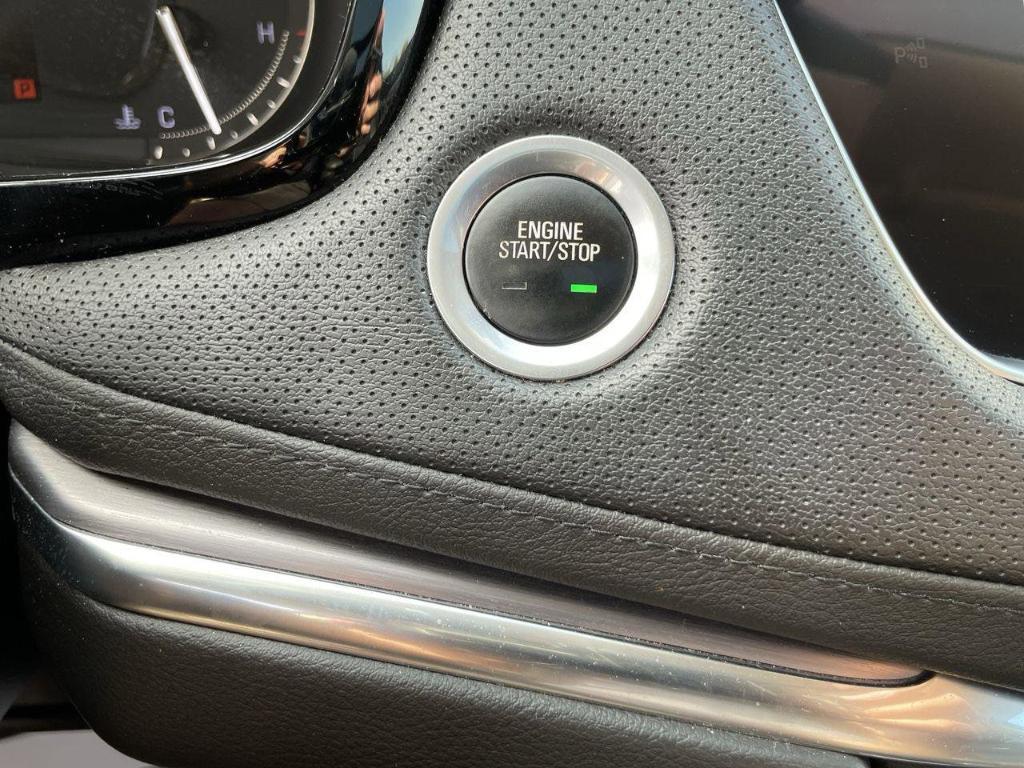 used 2018 Cadillac XT5 car, priced at $19,200