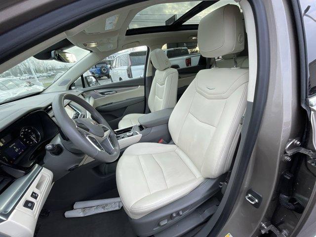 used 2023 Cadillac XT5 car, priced at $36,500