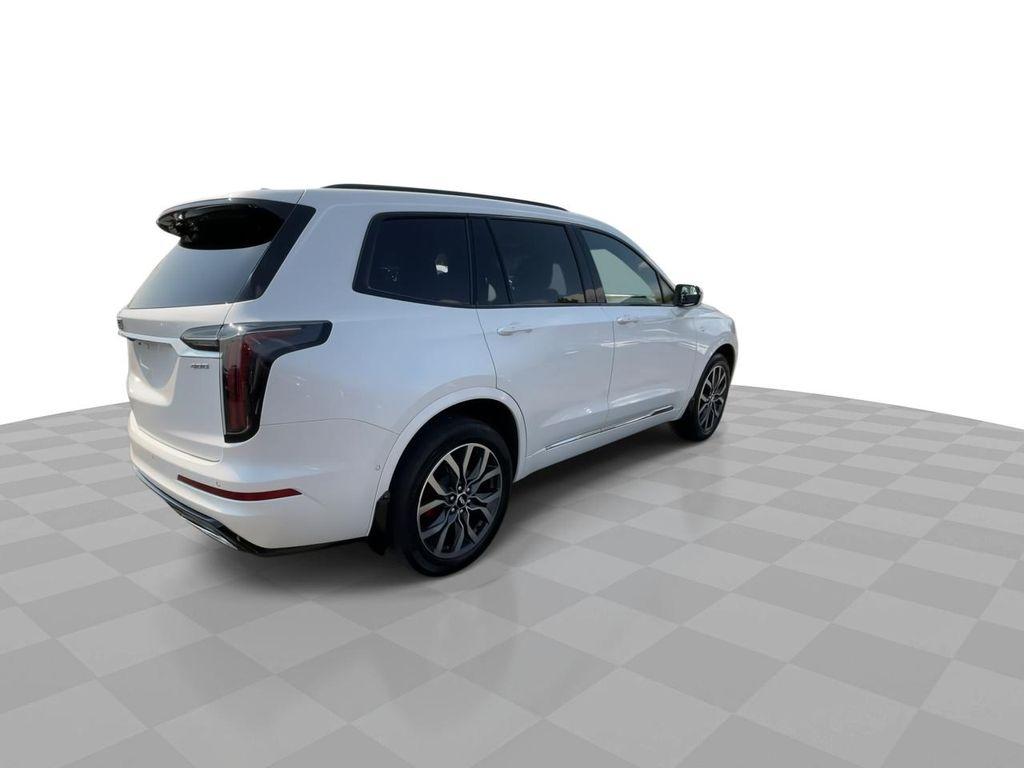 used 2023 Cadillac XT6 car, priced at $41,000