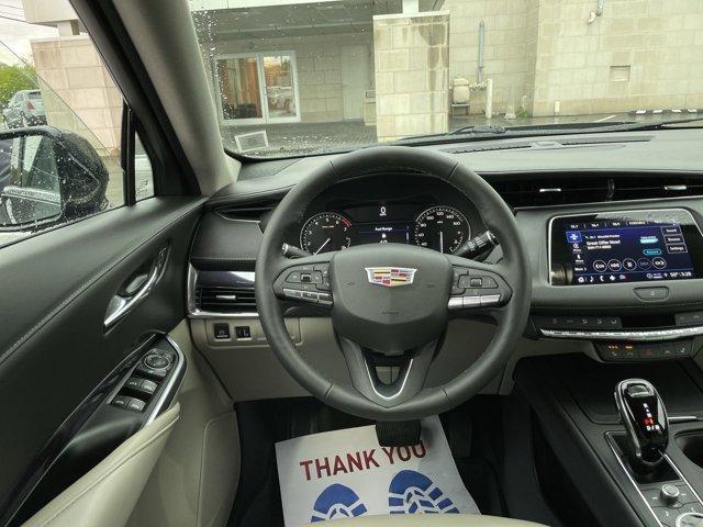 used 2022 Cadillac XT4 car, priced at $28,000