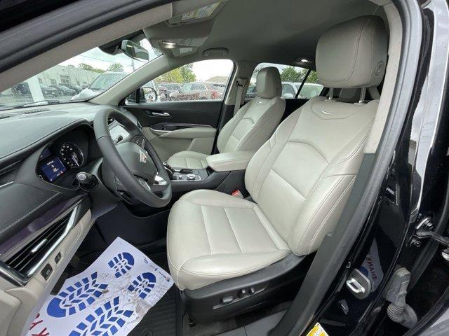 used 2022 Cadillac XT4 car, priced at $28,000