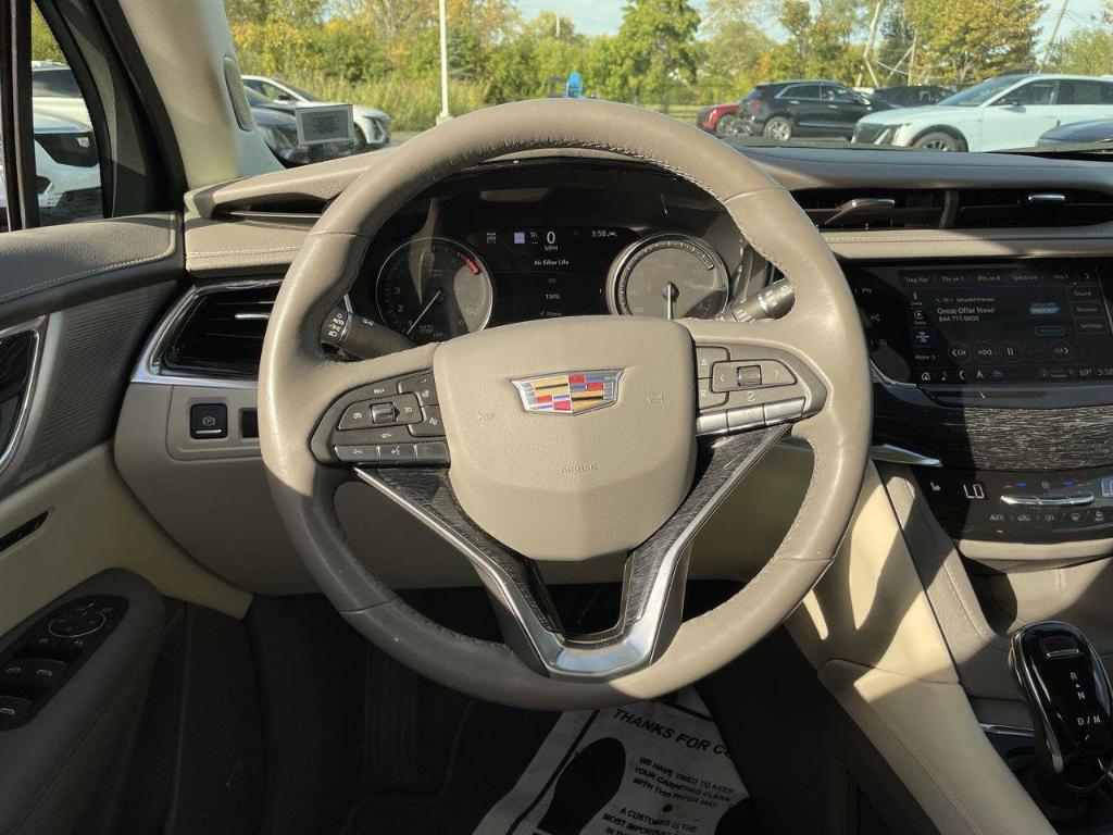 used 2021 Cadillac XT6 car, priced at $32,000