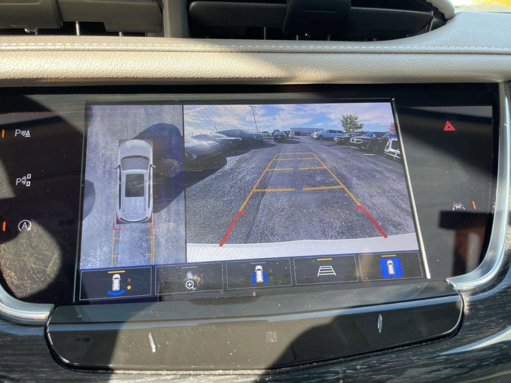 used 2021 Cadillac XT6 car, priced at $32,000