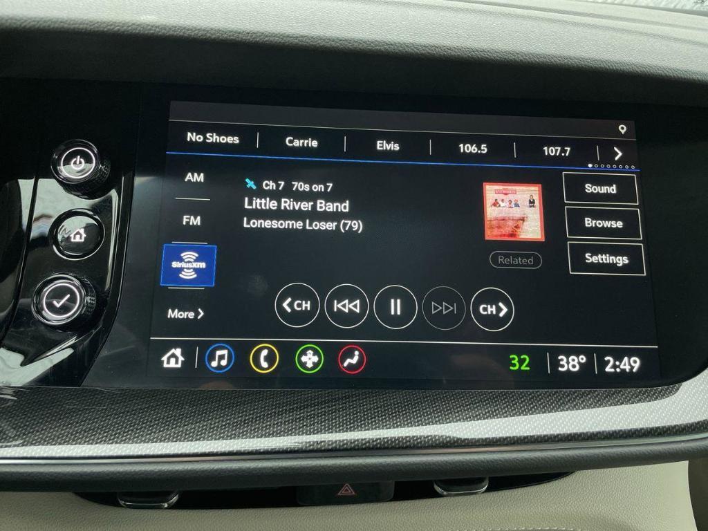 used 2022 Buick Envision car, priced at $20,000