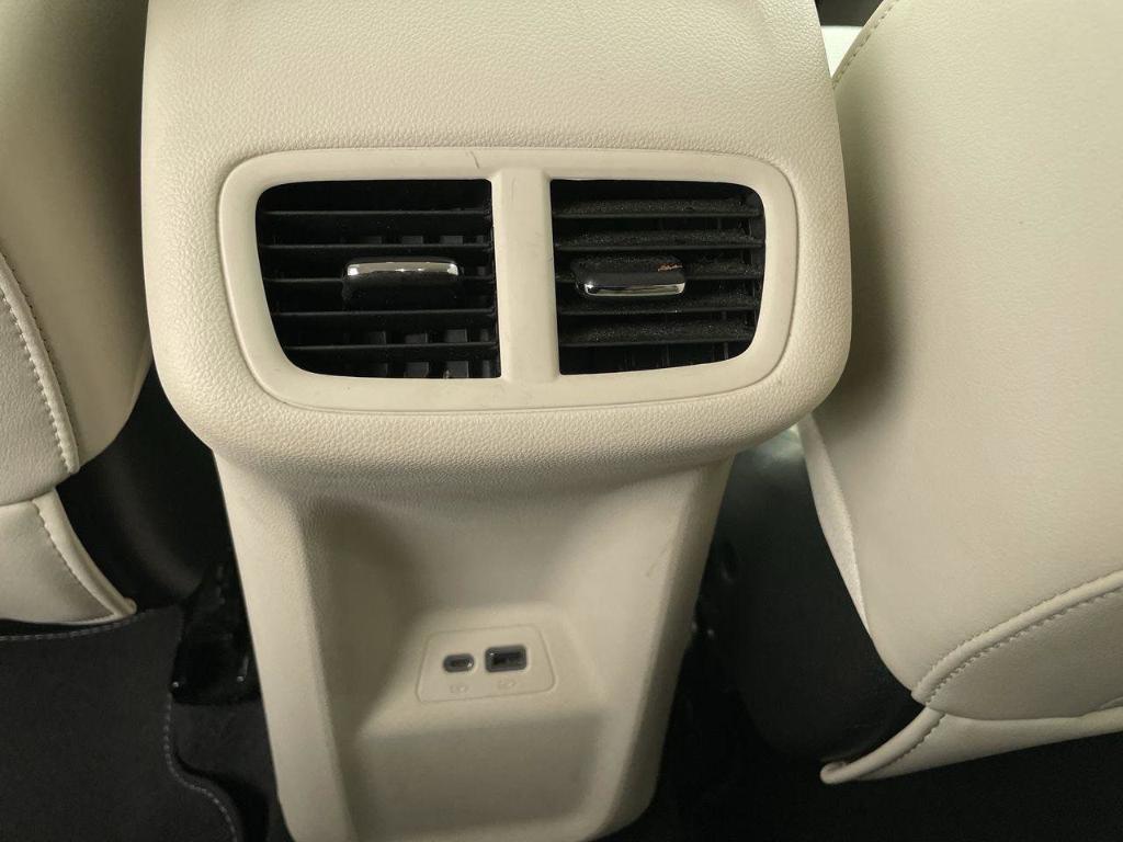 used 2022 Buick Envision car, priced at $20,000