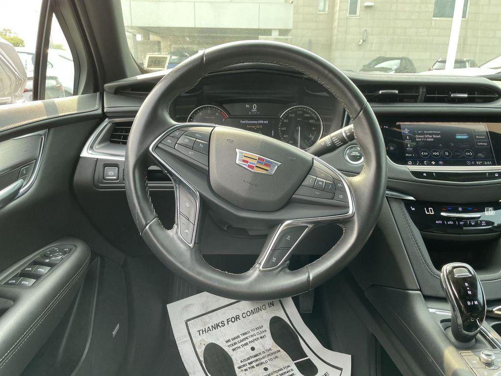 used 2023 Cadillac XT5 car, priced at $28,500