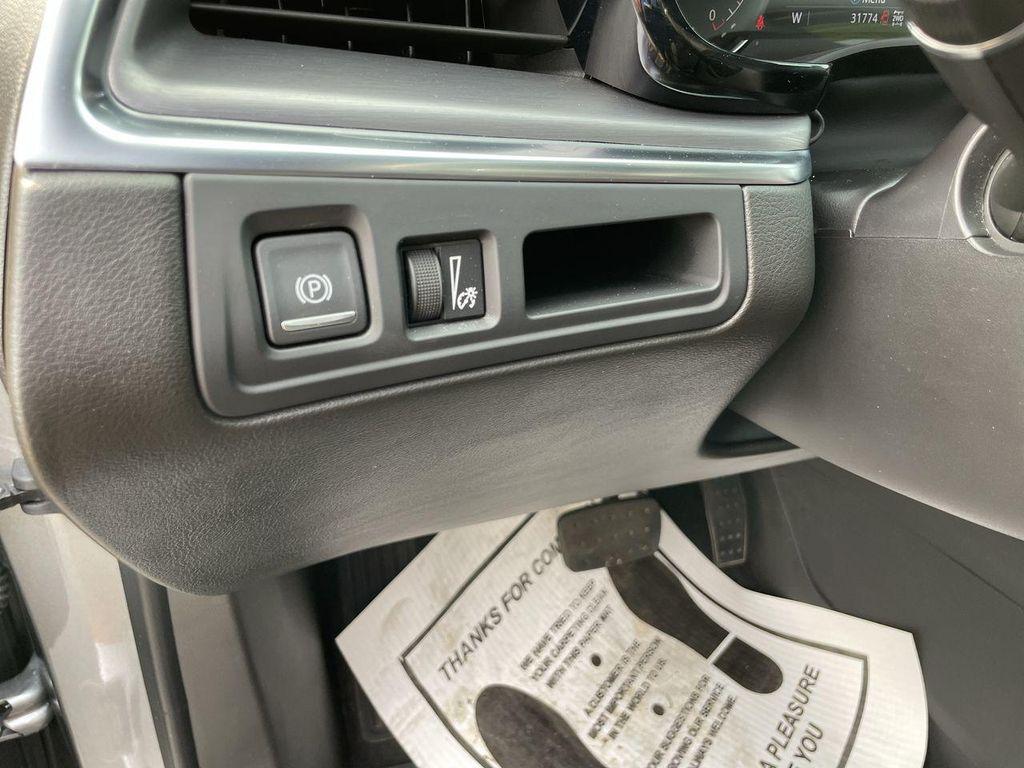 used 2023 Cadillac XT5 car, priced at $28,500