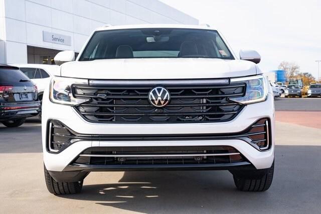 new 2025 Volkswagen Atlas Cross Sport car, priced at $53,672