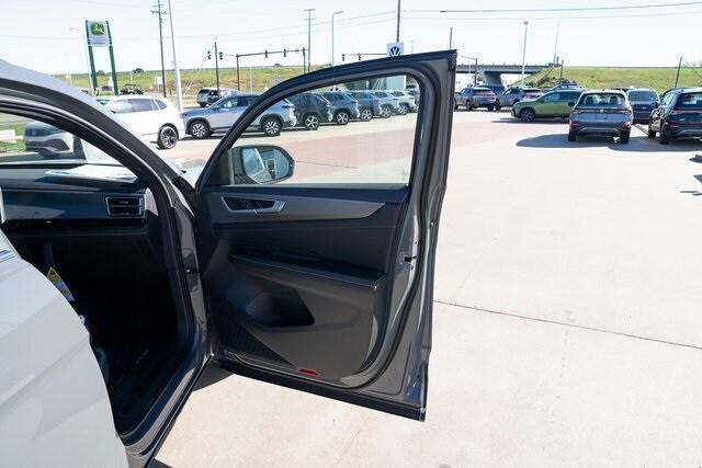 new 2026 Volkswagen Atlas Cross Sport car, priced at $45,044