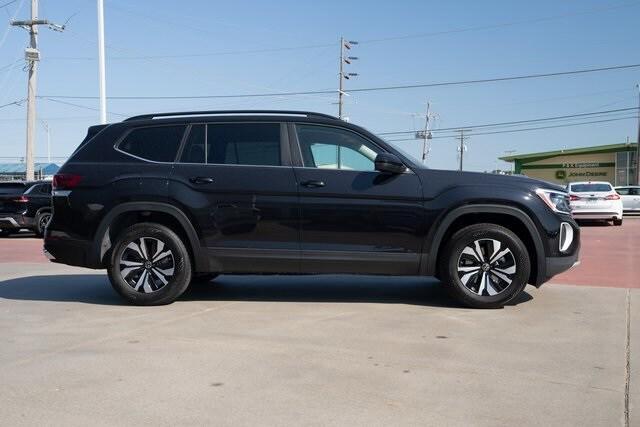 new 2026 Volkswagen Atlas car, priced at $40,086