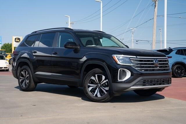 new 2026 Volkswagen Atlas car, priced at $40,086
