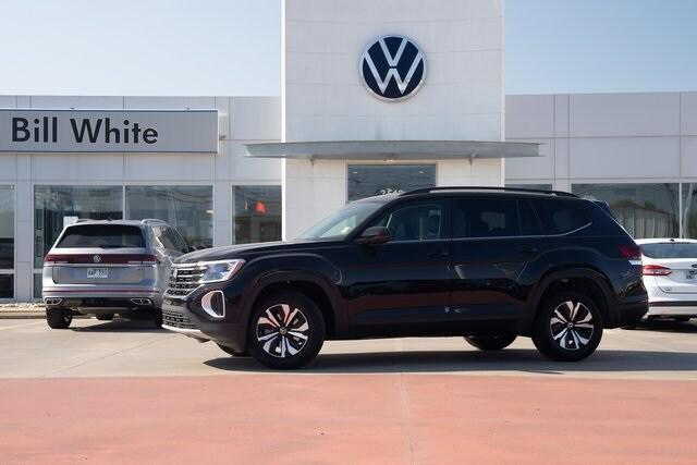 new 2026 Volkswagen Atlas car, priced at $40,086