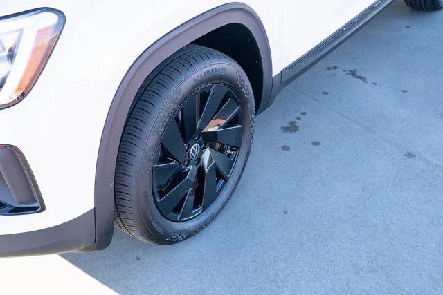 new 2026 Volkswagen Atlas Cross Sport car, priced at $46,650