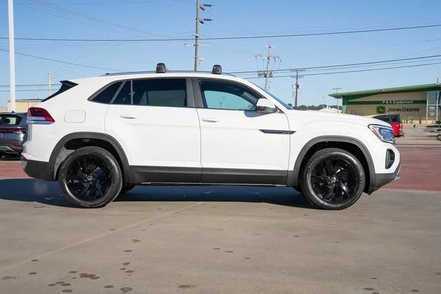 new 2026 Volkswagen Atlas Cross Sport car, priced at $46,650