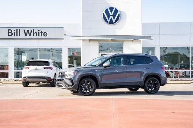 new 2024 Volkswagen Taos car, priced at $32,233